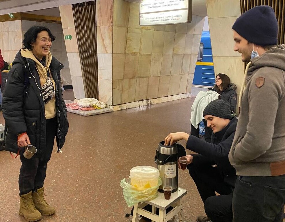 In Kiev and Lviv, care for the poor continues, despite war. Sant'Egidio serving warm food in the streets and shelters